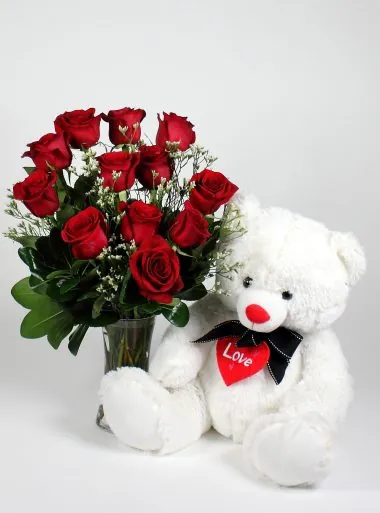 Send Valentine's Gift to Islamabad - Same Day Flowers