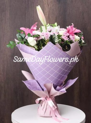 Mother Day Flowers Karachi - SameDayFlowers.pk