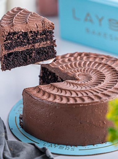 Premium Cake Delivery Lahore - SameDayFlowers.pk