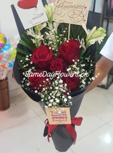 Anniversary Flowers Islamabad - SameDayFlowers.pk
