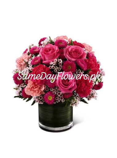 Mom Flowers Delivery Faisalabad - SameDayFlowers.pk