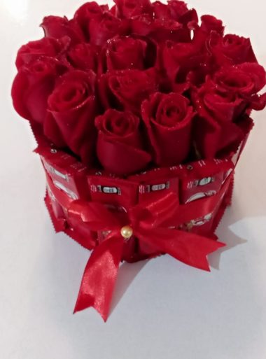 Valentine's Day Flowers Deals Karachi - Same Day Flowers