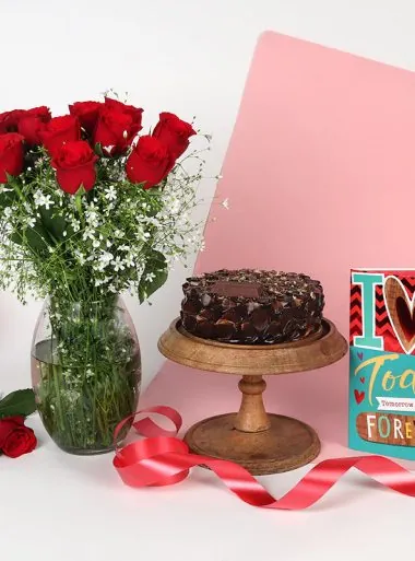 Flowers and Cakes Faisalabad - SameDayFlowers.pk