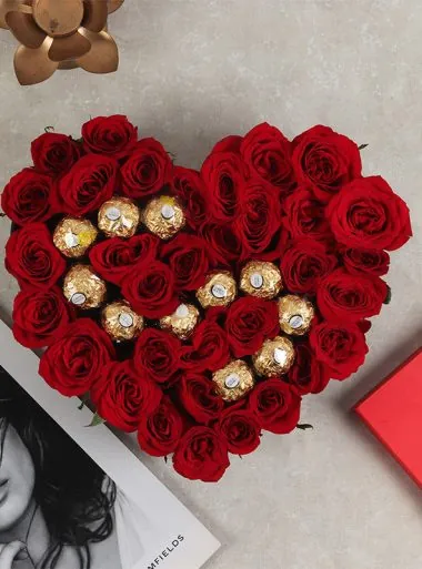 Ferrero Rocher and Flowers Pakistan - Same Day Flowers