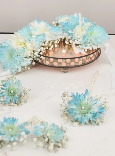 Flower Jewellery Karachi - Same Day Flowers