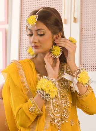 Floral Jewellery Pakistan - Same Day Flowers
