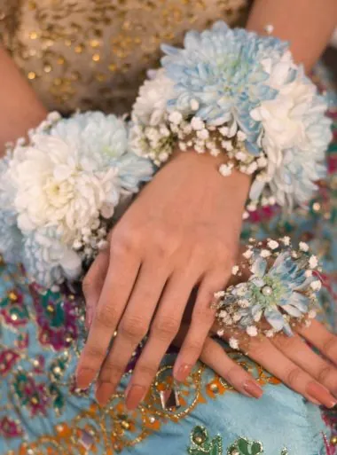 Flower Jewellery Karachi - Same Day Flowers