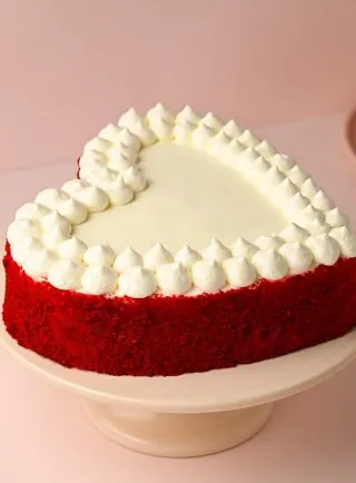 Red Velvet Heart Cake Pakistan - Same Day Flowers