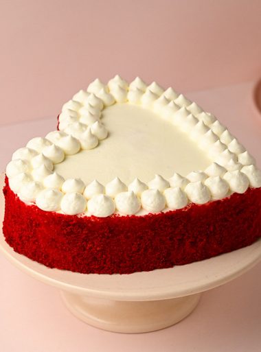 Red Velvet Heart Cake Pakistan - Same Day Flowers