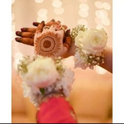 Premium Fresh Gajras - Flower Shop Lahore - Same Day Flowers