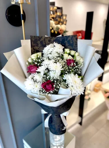 Flowers Bouquet for her Pakistan - Same Day Flowers