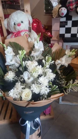 Online Flowers Delivery Islamabad - SameDayFlowers.pk
