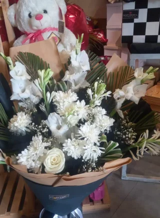 Online Flowers Delivery Islamabad - SameDayFlowers.pk