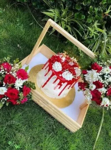 Online Cake Delivery Faisalabad - SameDayFlowers.pk