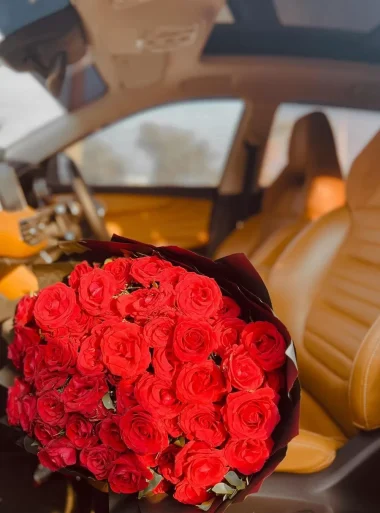 Buy Now Love Game - Same Day Flowers