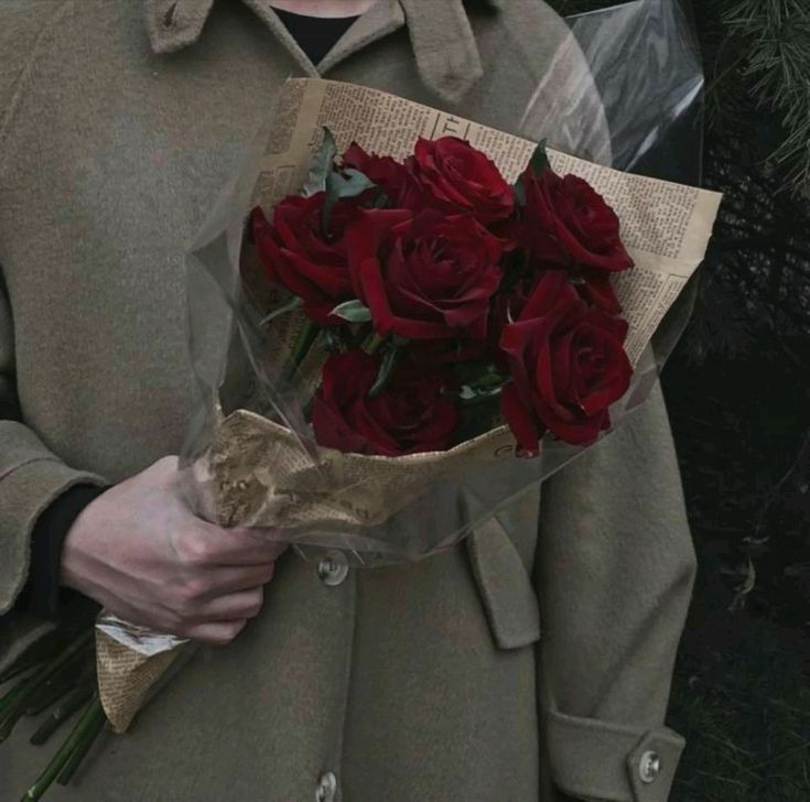 Special Bouquet Delivery Valentine Day Flowers Lahore - SameDayFlowers.pk