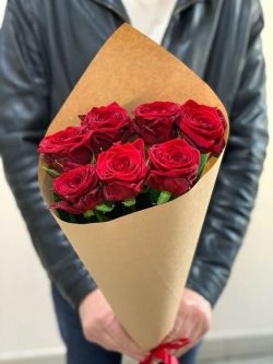 Order Now Valentine Day Bouquet - Same Day Flowers