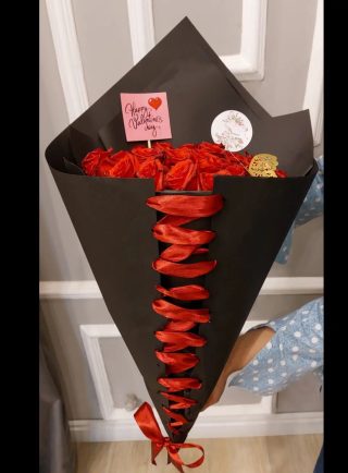 Valentine Flowers Lahore - SameDayFlowers.pk