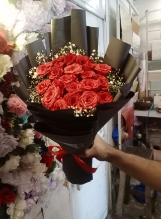 Valentine Flowers Pakistan - SameDayFlowers.pk