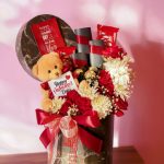 Valentine's Day Gift Box Lahore - SameDayFlowers.pk