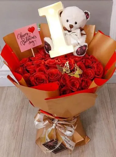 Valentine's Day Bouquet Rawalpindi - SameDayFlowers.pk