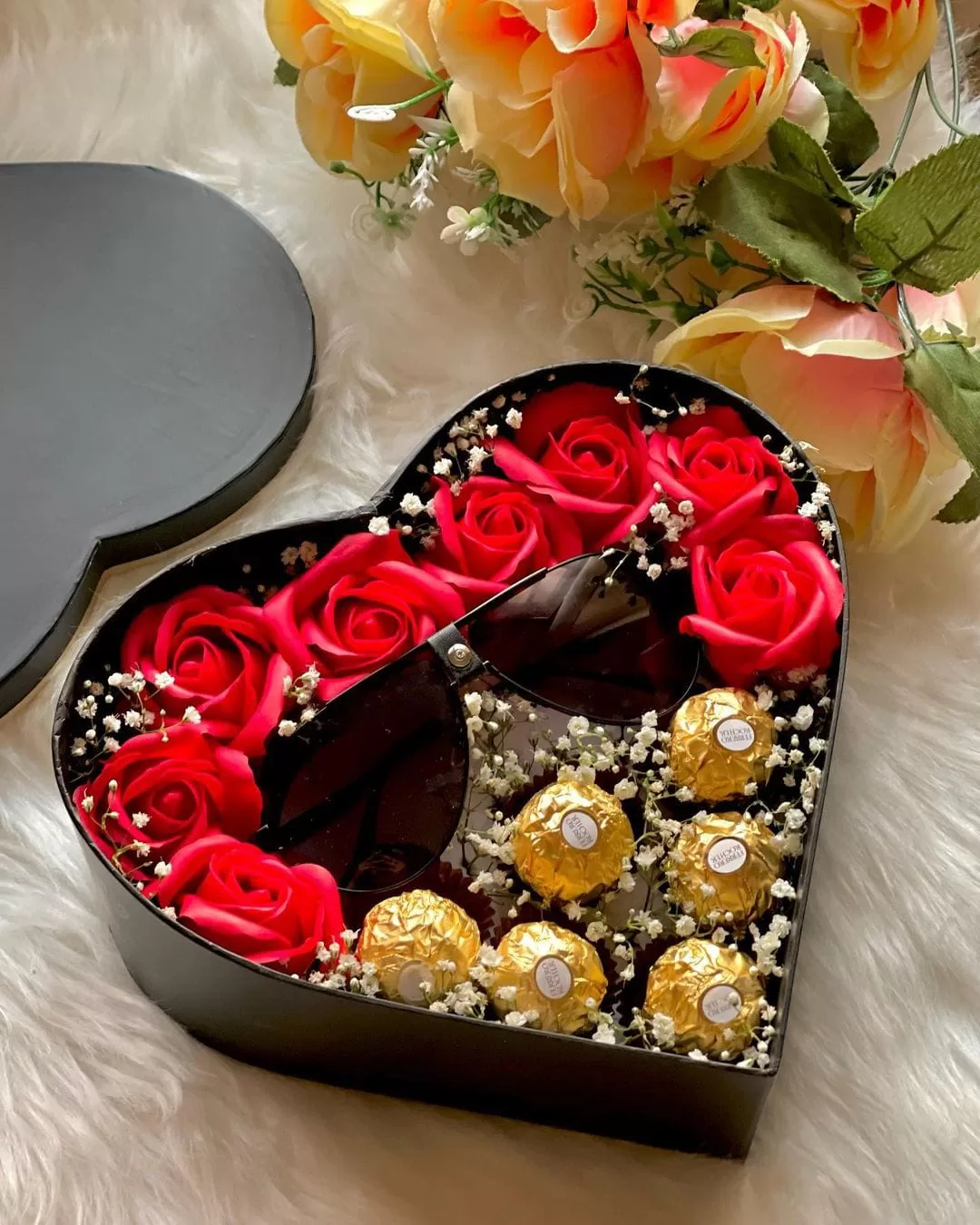 Heart Fill Box - Same Day Flowers Heart Fill Box - Same Day Flowers