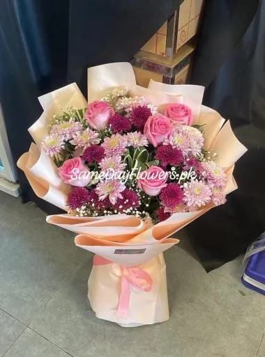Mother's Day Bouquet Lahore - SameDayFlowers.pk