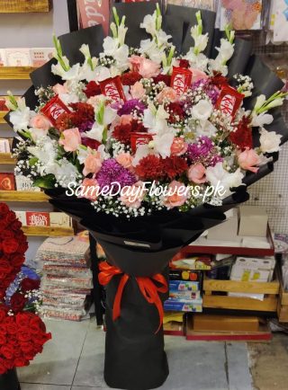 Chocolates Bouquet Multan - SameDayFlowers.pk
