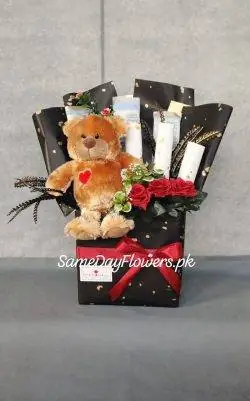 Valentine's Day Gift Ideas Lahore - SameDayFlowers.pk