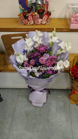 Flowers for Women Pakistan - SameDayFlowers.pk
