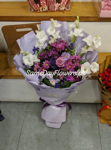 Flowers for Women Pakistan - SameDayFlowers.pk