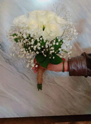 Bridal Bouquet of White Roses Karachi - SameDayFlowers.pk