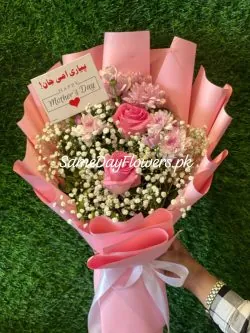 Flowers Delivery for Mom Lahore - SameDayFlowers.pk