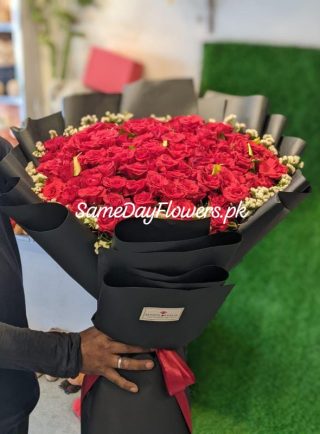 Anniversary Flowers Online Karachi - SameDayFlowers.pk