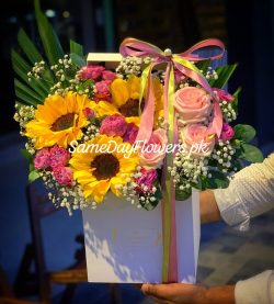 Flowers for Mother's Day Faisalabad - SameDayFlowers.pk