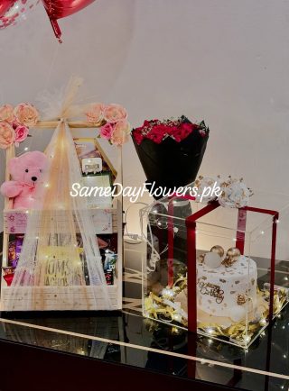 Mom's Day Gifts Basket Lahore - SameDayFlowers.pk