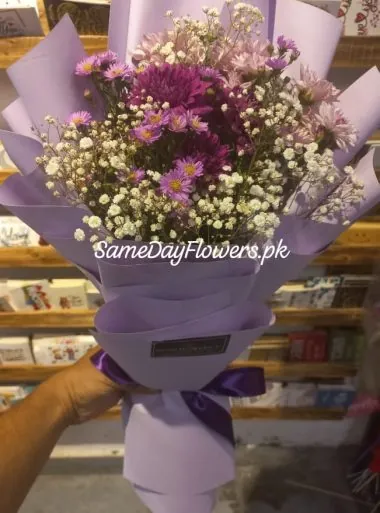 Flowers Bouquet for Mother's Day Pakistan - SameDayFlowers.pk