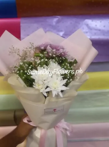 Flowers for Mother's Day Islamabad - SameDayFlowers.pk