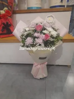 Mother' Day Flowers Rawalpindi - SameDayFlowers.pk