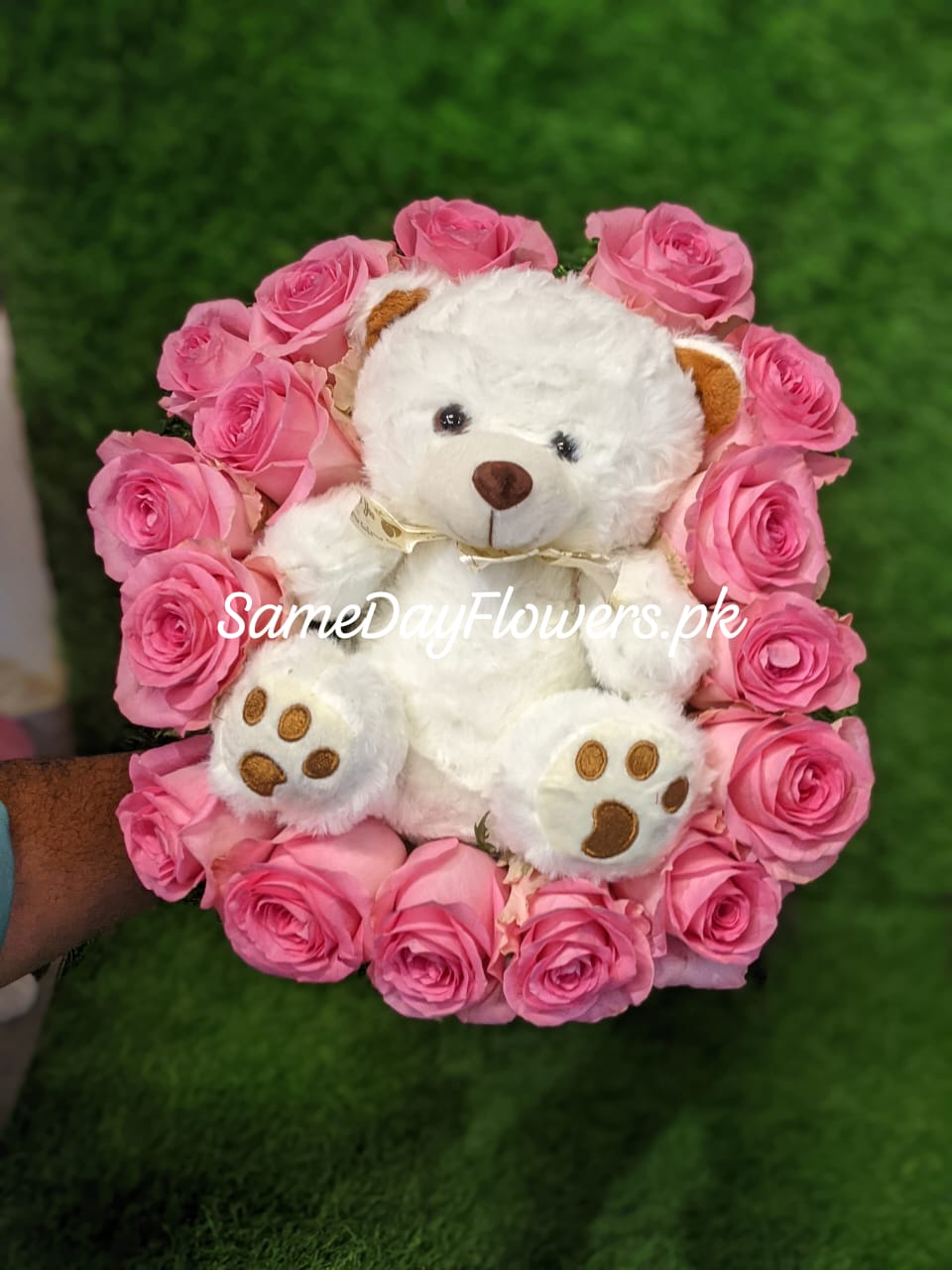 Gifts for Mother's Day Delivery Gifts for Mother's Day Delivery Karachi - SameDayFlowers.pk