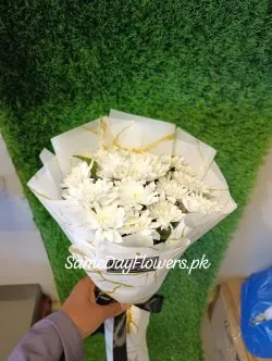 White Flowers Bouquet Delivery Karachi - SameDayFlowers.pk