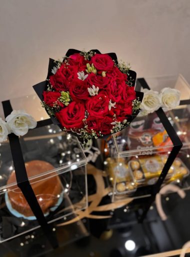 Anniversary Gifts Hamper Lahore - SameDayFlowers.pk