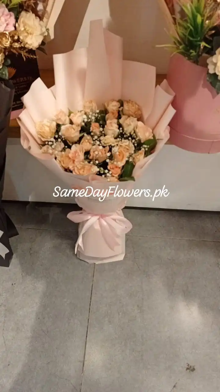 Roses Bouquet for Mother's Day Roses Bouquet for Mother's Day Karachi - SameDayFlowers.pk