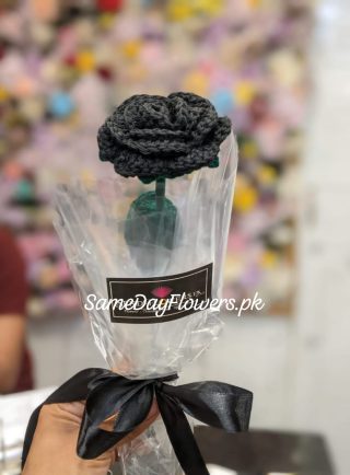 Crochet Rose Gift Lahore - SameDayFlowers.pk