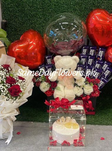 Cake Flowers and Chocolate Lahore - SameDayFlowers.pk
