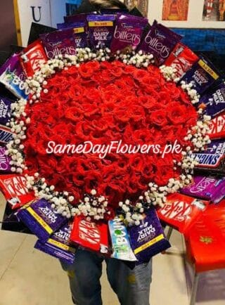 Chocolates and Roses Delivery Lahore - SameDayFlowers.pk