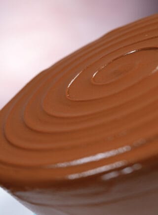 Hershey Cake Near Me Lahore - SameDayFlowers.pk