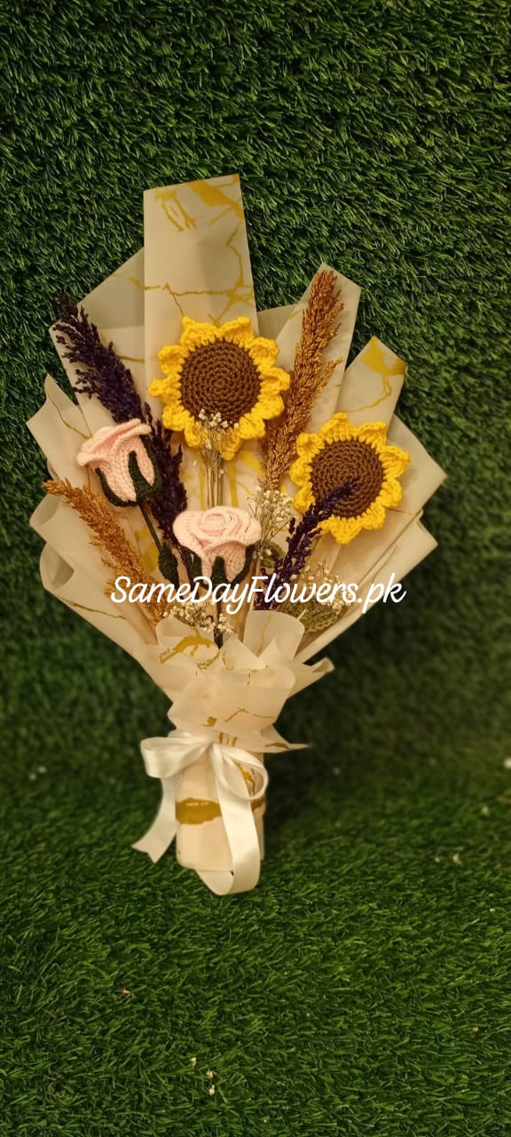 Handmade Crochet Flowers Bouquet Handmade Crochet Flowers Bouquet Lahore - SameDayFlowers.pk