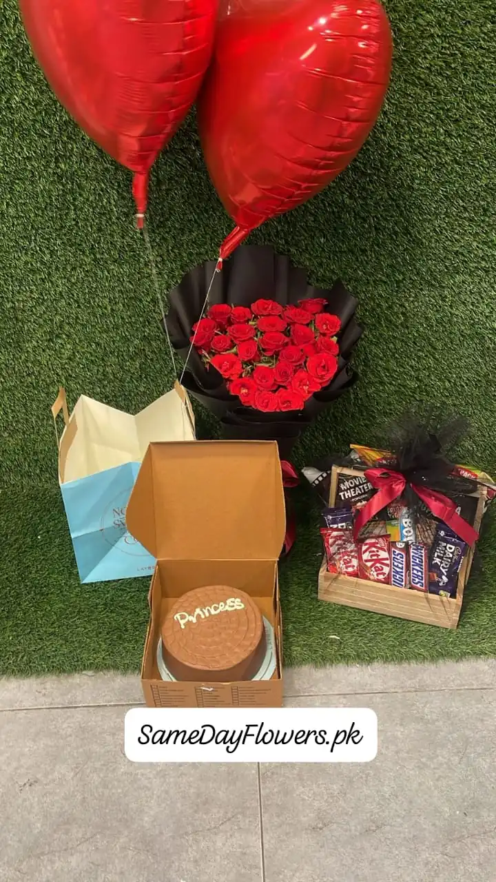 Valentine's day Combo Valentines Flower Deals Lahore - SameDayFlowers.pk