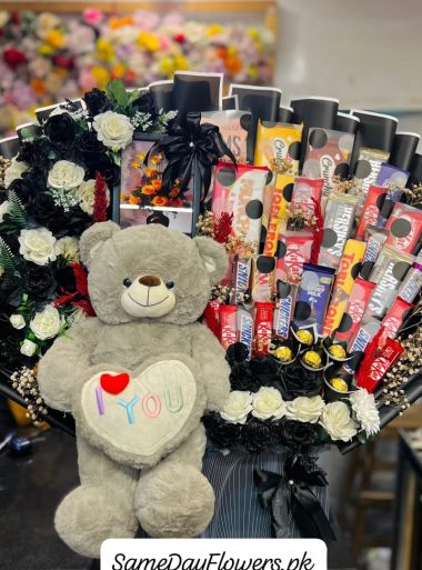 Valentines Chocolate Box Delivery Lahore - SameDayFlowers.pk